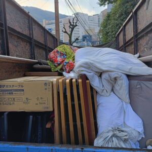 長崎市で遺品整理に伴い荷物仕分け、回収